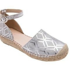NEW Size 8 SHOE