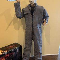 Michael Myers Halloween Animatronic (RETIRED 2023) 6.6ft - Halloween II Gemmy