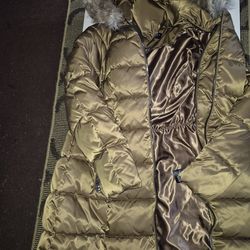 Gold fur hoodie coat