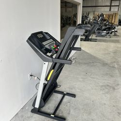 Free Delivery Gold’s Gym Treadmill In Perfect Condition
