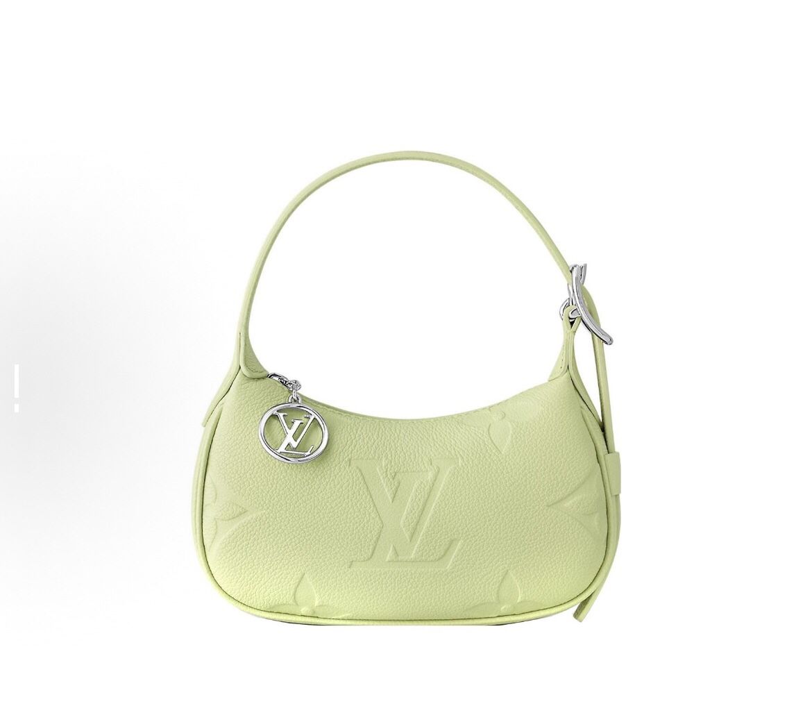 LOUIS VUITTON MOON, adjustable shoulder strap, zip closure, embossed, soft grained calf leather, Moon bag, handbag/shoulder bag, women's style(41)49