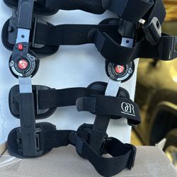 Berg Knee Brace