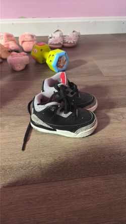 Baby shoes