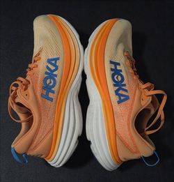 Men's Hoka One One Bondi 8 sneakers size 11 D Impala Mock Orange