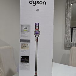 Brand New Dyson V8 Cordless Vacuum Cleaner