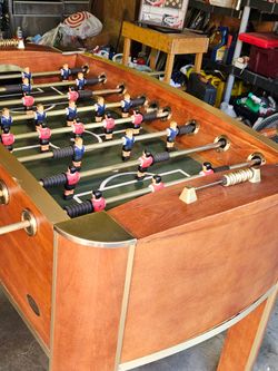 Vintage Football Table, in Grate Working Condition, it's a well built and Beautiful.