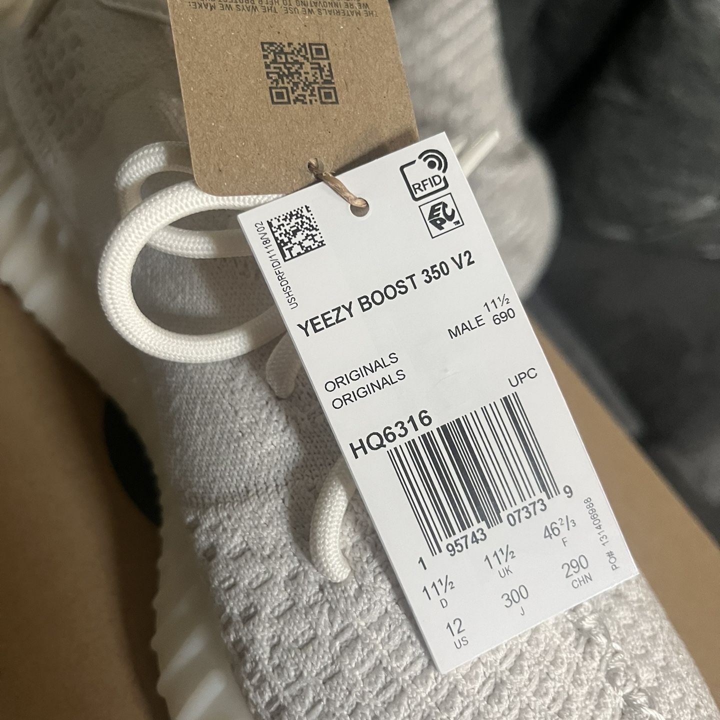 Adidas YEEZY White Size 12 for Sale in Ostrander, OH - OfferUp