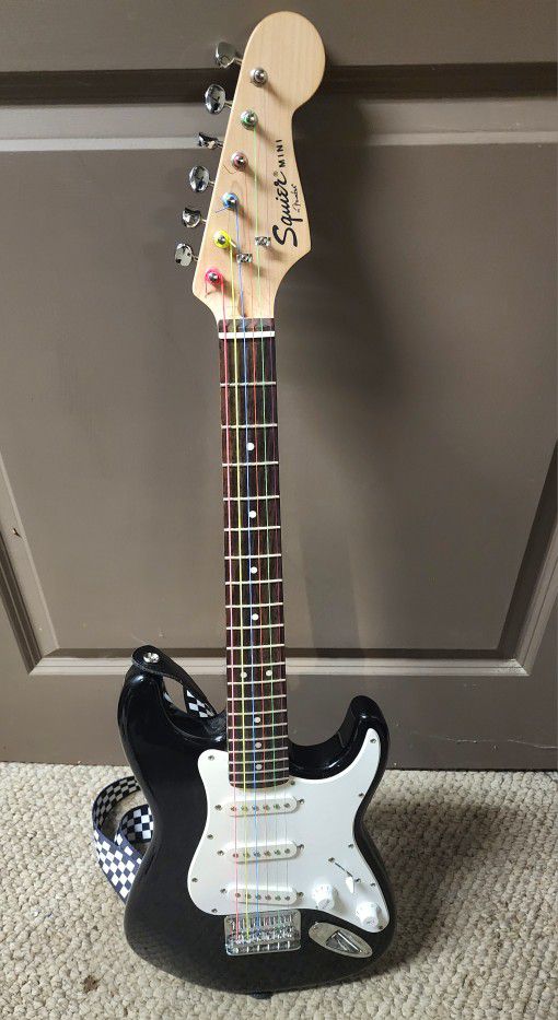 Fender Squire Mini Strat Guitar 