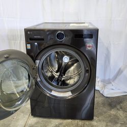 LG ALL IN ONE WASHER AND DRYER COMBO 