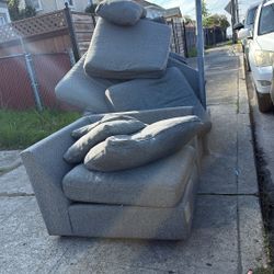 FREE COUCH