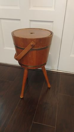 Vintage 3 Legged Wood Barrel Lidded Sewing Yarn Basket