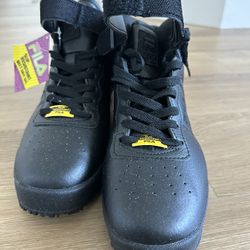 Fila Slip Resistant Work Shoes High Top Black Size 9.5 Men’s Restaurant Kitchen Non Slip