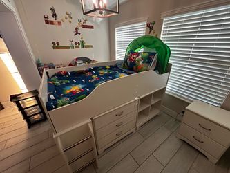 Kids loft bedroom set