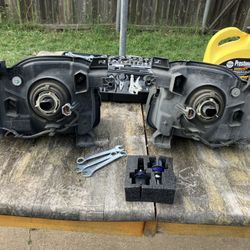 2002 Xterra Headlight And Bulbs