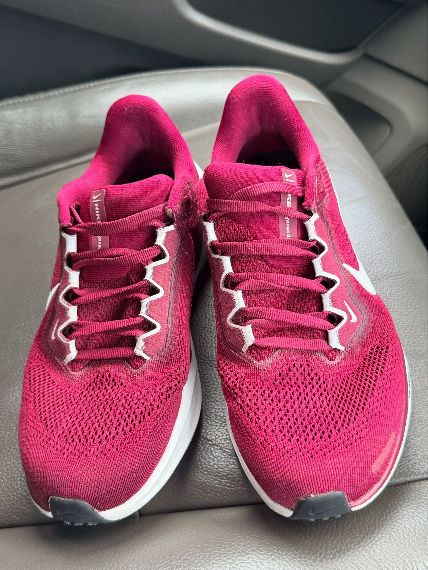 Nike Air Zoom Pegasus Burgundy/White Low Top Mesh Lace-Up Running Sneakers