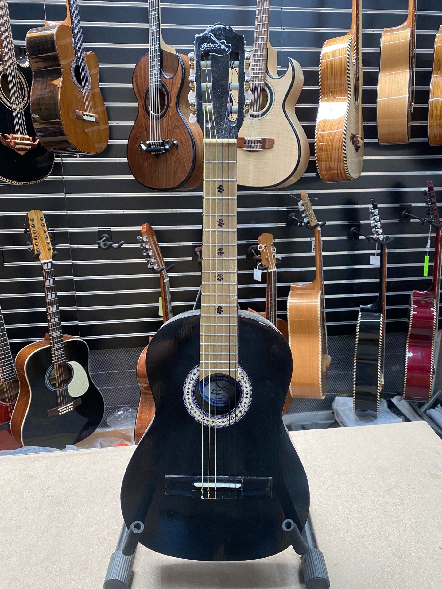 Small classical kids guitar ninos Guitarra bajito new Nuevo different colors available
