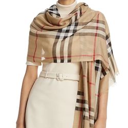 Burberry Authentic Giant Check Lightweight Scarf (NWT)