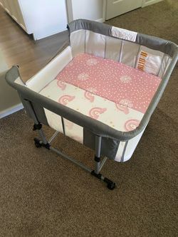 Twin bassinet