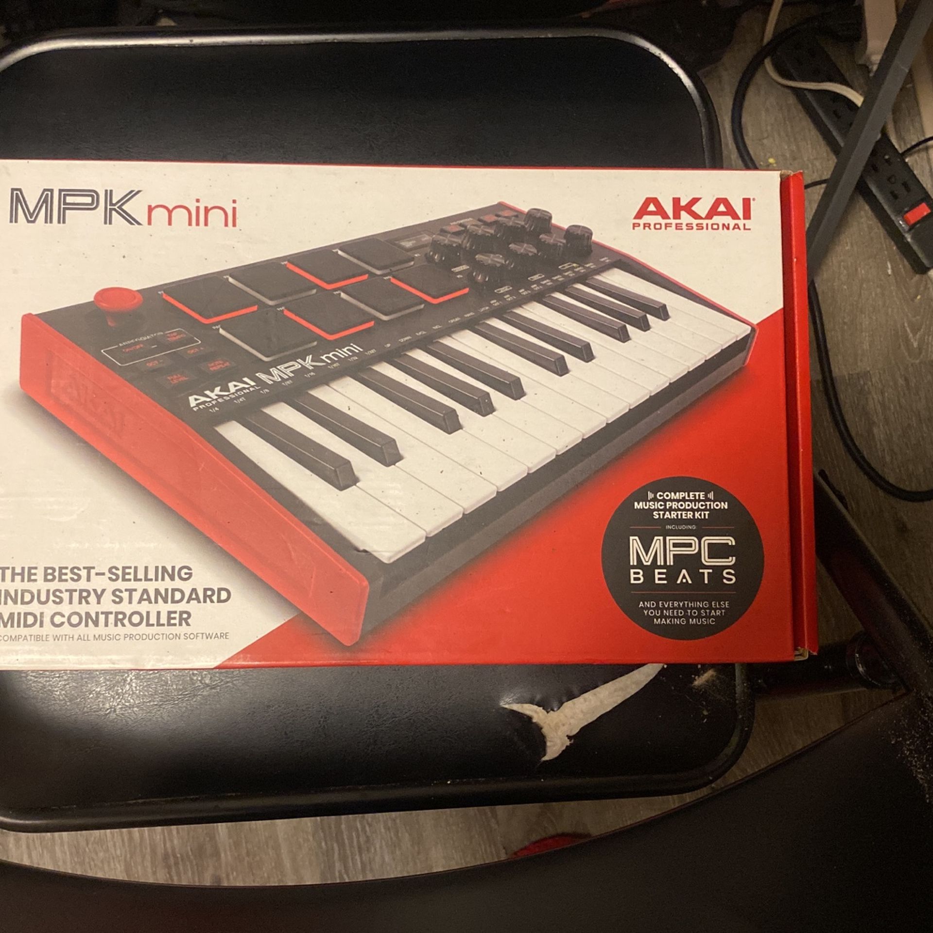 MPK Mini Controller