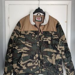Men's Levi's Jacket Camouflage Army New XL 
