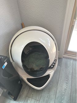 Litter Robot LR3-1000, Never Used- All separate attachments included, Brand New Condition