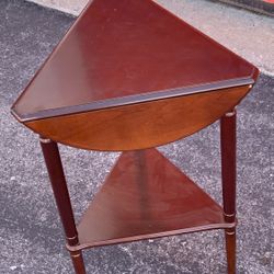 Bombay Company Drop-Leaf Round Side Table