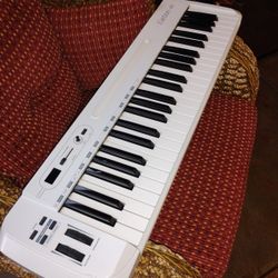 Samson Carbon 49 Midi Controller