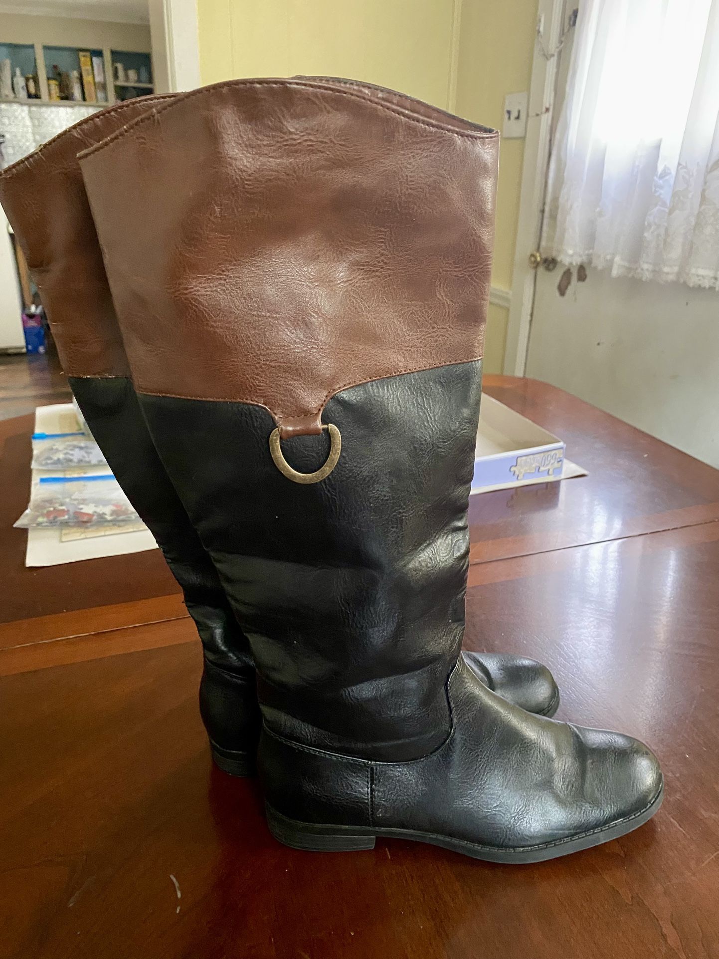 Women’s Size 8 Merona 2 Tone Leather Knee High Boots