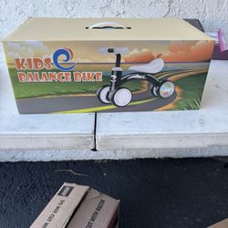 Brand new kids balance bike 