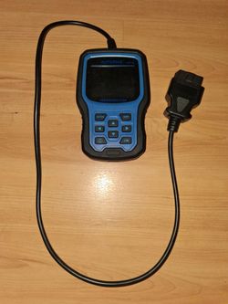 AUTOPHIX OM129 OBD2 Car Diagnostic Code Reader & Battery Tester
