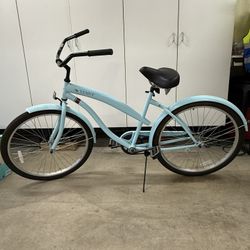 Lady bike cruiser