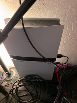 PS5 Pro Bundle + PSVR2 + PlayStation Portal + Carrying Case + 2 Controllers 🔥
