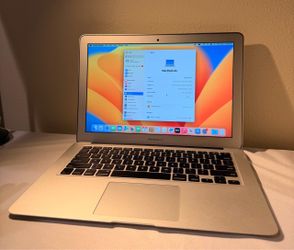 Apple MacBook Air 13” 2017 – i5 / 8GB / 128GB SSD – Good Condition