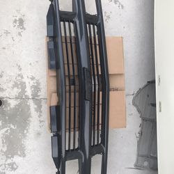 1998 GMC Suburban Grill