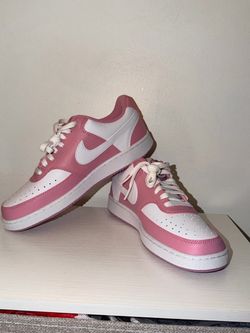 Pink Nike women’s sneakers available for pick up or local delivery! !