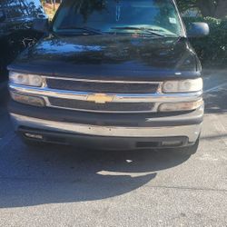 Tahoe Headlights Set