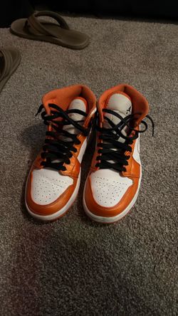 Air Jordan 1 mid se size 7