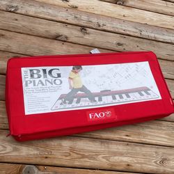 FAO Schwarz BIG PIANO