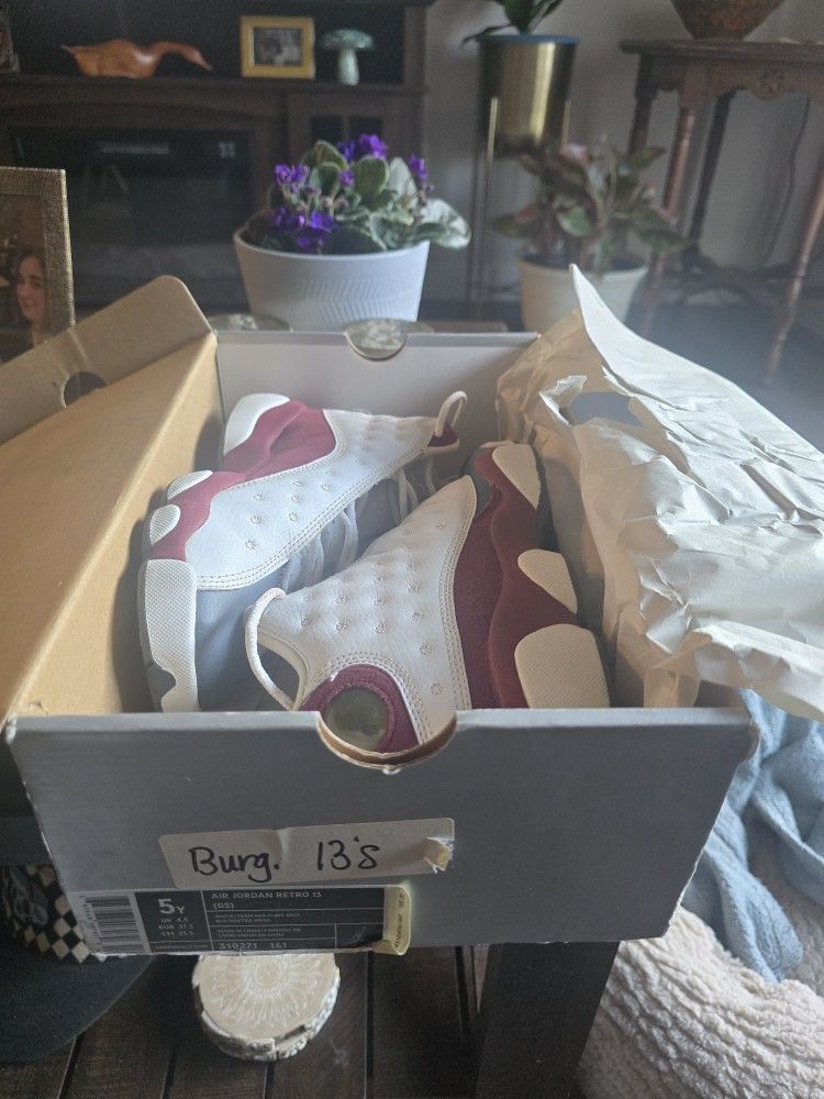 Jordan Retro 13 Size 5