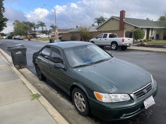 2000 Toyota Camry