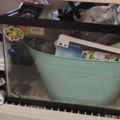 Fish Tank, Miscellaneous Items