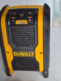 Dewalt radio