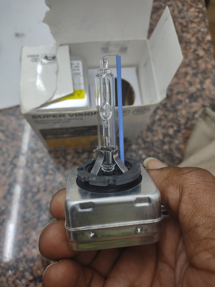 8000k LED D1S New