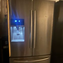 SAMSUNG FRENCH DOOR REFRIGERATOR  Delivery Available for small fee 🚛
