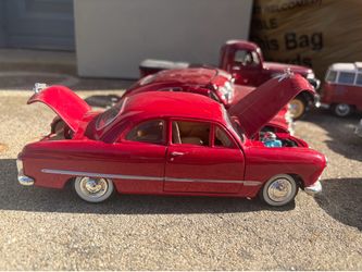 Vintage scale collectable cars