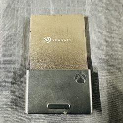 Seagate - 2TB Storage Expansion Card for Xbox Series X|S NVMe SSD - Black ( Used )
