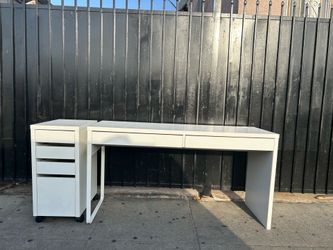 IKEA Bundle Furniture Set