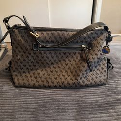 Dooney & Bourke Purse