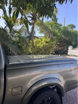 A.R.E Tonneau cover