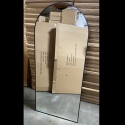 32 X 71 Black Arch Standing Mirror With Stand
